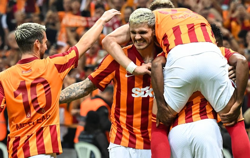 青春风暴VS铁血防线，阿贾克斯主场争胜