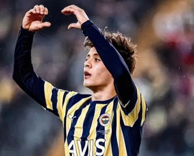 欧冠第5轮：姆巴佩大四喜闪耀，居莱尔成其“专属助攻手”