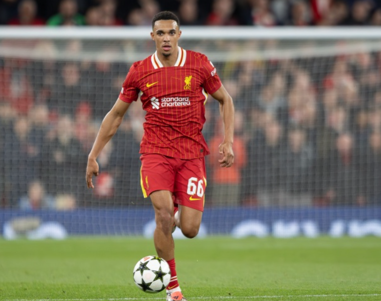 辟谣!阿韦洛亚信任阿诺德,后者伤势近愈或出战<a href='/news/tag/260.html' style='color: blue;'>欧冠</a>