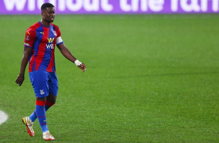 曼城联赛杯决赛新援参赛资格争议：规则“双标”引热议